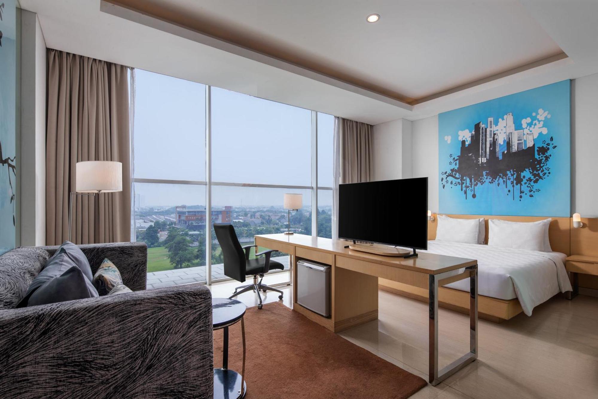 Hotel Santika Bsd City-Serpong Exterior photo