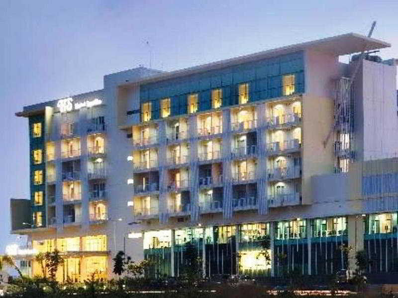 Hotel Santika Bsd City-Serpong Exterior photo